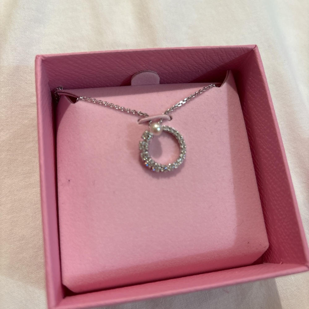 Swarovski Silver Necklace with Pearl